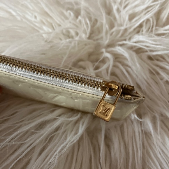Louis Vuitton Vernis Key Cles Pouch - Picture 8 of 8